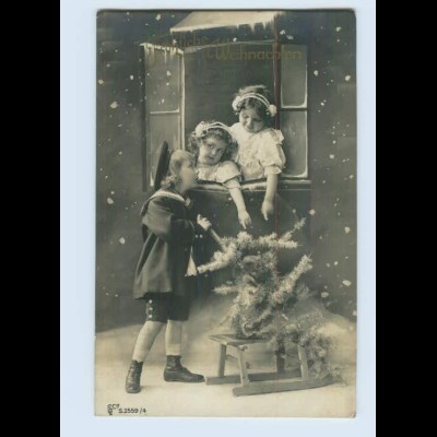 K619/ Weihnachten Kinder mit Tannenbaum Foto AK 1911