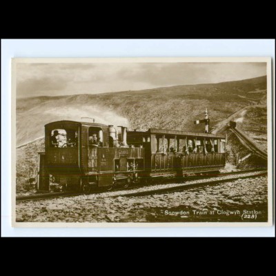 XX008577/ Snowdon Train at Clogwyn Station Eisenbahn Foto AK 1934 Wales