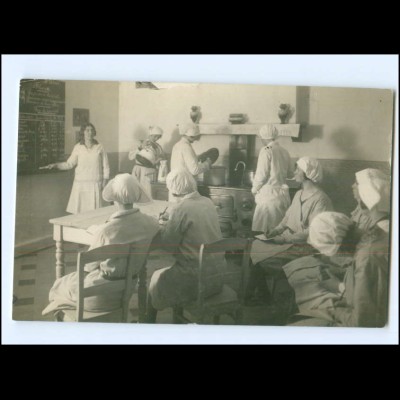 V030/ Haushaltungsschule Küche Kochen Foto AK ca.1912