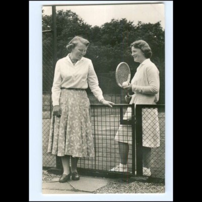 S2578/ Prinzessin Beatrix + Irene Palais Soestdijk 1957 Foto AK Tennis