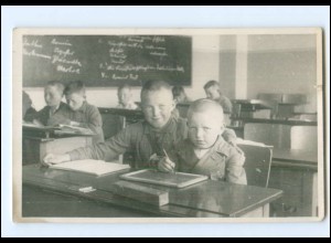 Y26761/ Schulklasse Schüler Klassenzimmer Braderupfeld Foto AK 1935