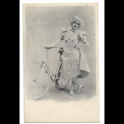 V4029/ Frau mit Fahrrad AK 1913