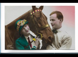 V5342/ Junges Paar mit Pferd schöne Foto AK 1930