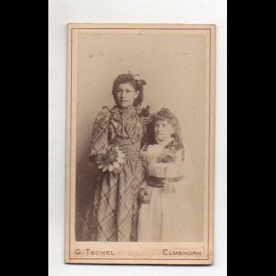 Y14119/ CDV Foto Mädchen mit Blumen Foto G. Techel, Elmshorn ca.1890