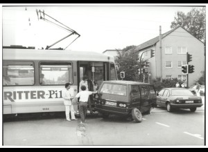 C5809/ Essen Straßenbahn-Linie 106 Verkehrsunfall Foto 21 x 15 cm 80er Jahre