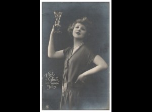 TT0202/ Neujahr Frau mit Sektglas NPG Foto AK ca.1910 