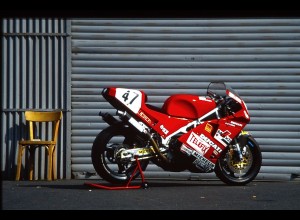 Dia0273/ 2 xDIA Foto Motorrad Ducati Rennversion 1991