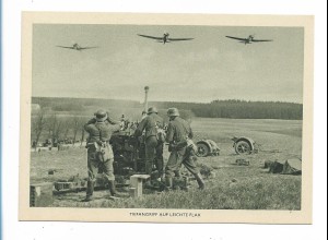 XX16588/ Wehrmacht AK Flugzeuge, leichte Flak 2. Weltkrieg Militär