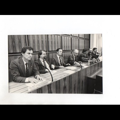 F5934/ Flick Affäre Staatsanwaltschaft erhebt Anklage gegen Lambsdorff Foto 1983