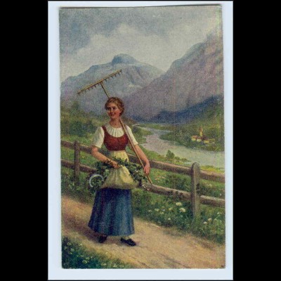 W5H59/ Landwirtschaft Heimkehr vom Felde AK Frau mit Harke ca.1925